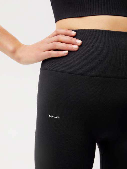 mujer pantalones cortos de movimiento Pangaia negro ropa TDTH230