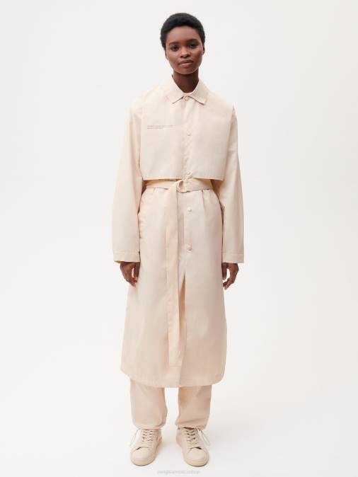 mujer gabardina de nailon reciclado Pangaia arena ropa TDTH477