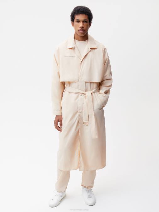 mujer gabardina de nailon reciclado Pangaia arena ropa TDTH477